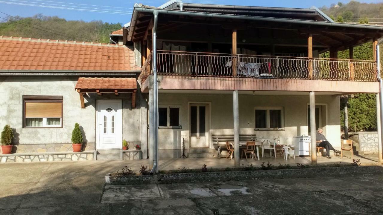 Guest House Green View Pirot Exteriér fotografie